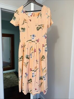 Talbots Peach Floral Midi Short Sleeve  Dress size 6P